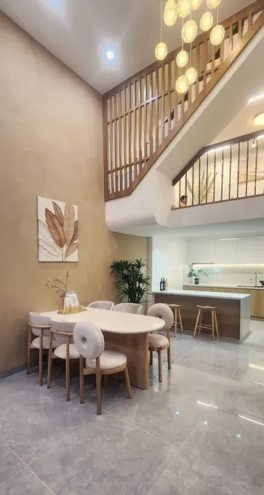 SIÊU PHẪM LÔ GÓC 5 TẦNG fun Nội thất gần phố Bạch mai TT Hai Bà Trưng