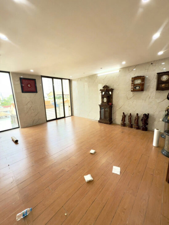 BÁN TOÀ MẶT PHỐ THỊNH QUANG, ĐỐNG ĐA – 93M² x 9T THANG MÁY – VỈA HÈ RỘNG – GIÁ 39 TỶ
