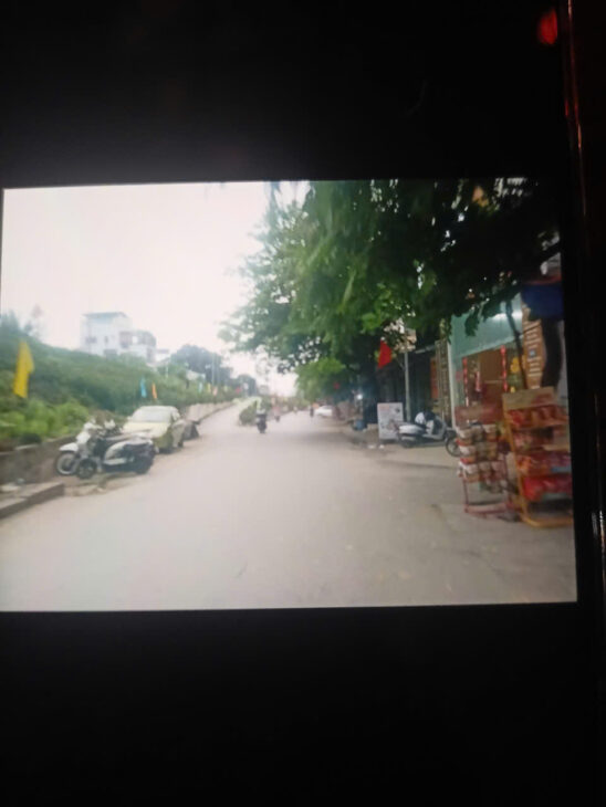 GIA ĐÌNH TÔI CÀN BÁN GẤP NHÀ 3 TẦNG VỊ TRÍ ĐẸP GẦN CHỢ ĐẦU MỐI HOA QUẢ