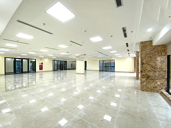 BÁN TOÀ NHÀ NGUYỄN VĂN HUYÊN, CẦU GIẤY – 300M² x 10T CÓ HẦM – MT 12M – DT 300TR/TH