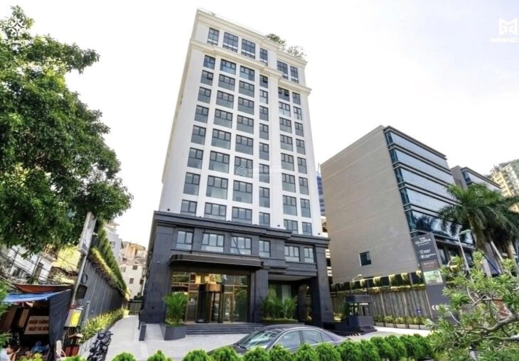 BÁN BIỆT THỰ THE GLORIA NGUYÊN HỒNG, ĐỐNG ĐA – 136M x 5T – MT 10M – GIÁ 55.5 TỶ