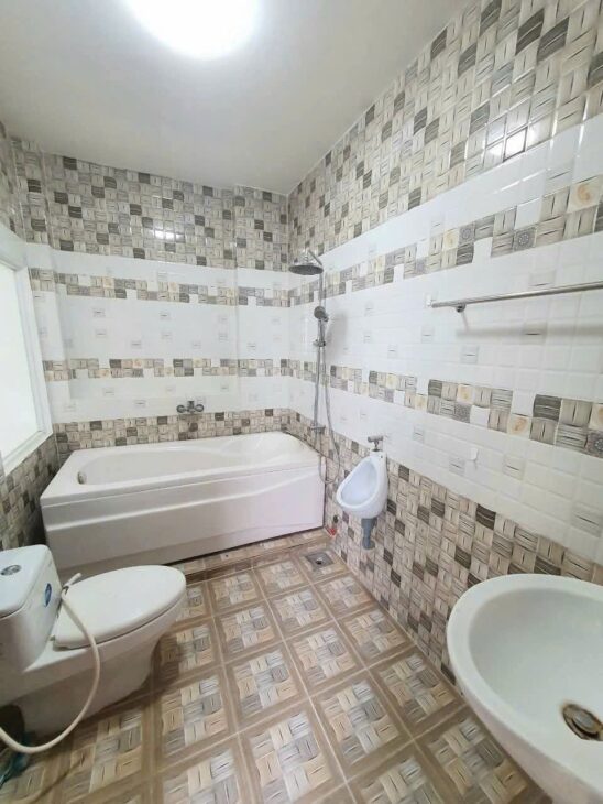 44. Nhà 12,5 triêụ 2 góc mặt tiền khu dân cư 91b