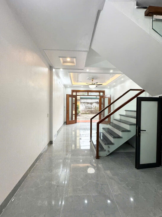 bán nhà đẹp trung tâm Bồ Cuyên ngay gần chợ bo, đường oto đậu đỗ cửa ngày và đêm