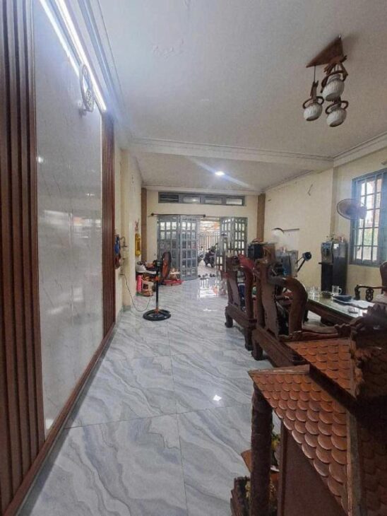 Nhà 2 tầng + 9 P.trọ 330m2, Vuông – Vườn Lài Q12