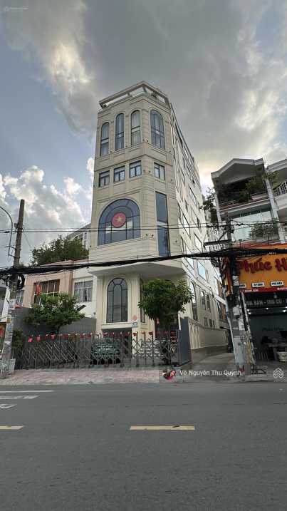 Bán tòa nhà 2 mặt tiền Lê Quang Định quận Gò Vấp (8x23m) hầm 8 tầng, giá 72 tỷ