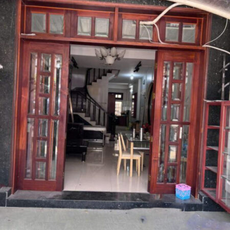 Nhà MT 3 tầng Đ.16m 109m2, Vuông – Bình Lợi BT