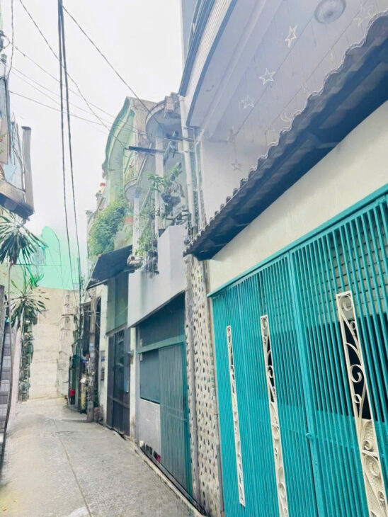 CÁCH HẺM Ô TÔ 1 CĂN – LẠC LONG QUÂN P8 – 2 TẦNG MỚI ĐẸP – CHỈ 4.2 TỶ.