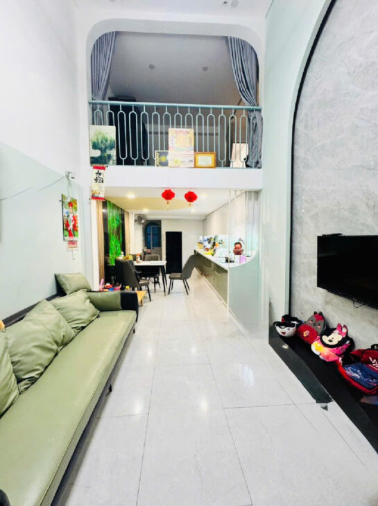 HẺM XE TẢI – KHUÔNG VIỆT – GẦN 100M² – 3 TẦNG – VỪA Ở VỪA KINH DOANHH. NHỈNH 11 TỶ.