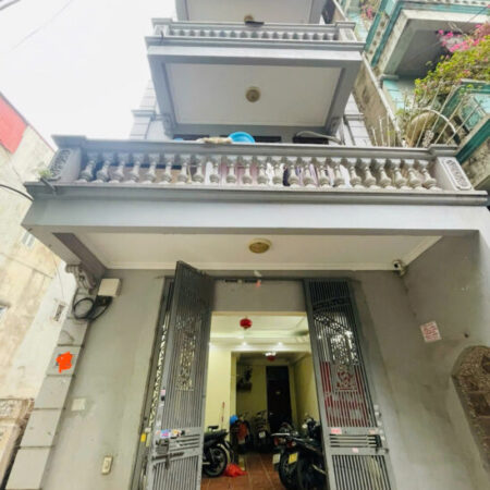 Trần Duy Hưng – 20m ra phố – Nhà dân xây 6 tầng – 10 phòng – 3 thoáng – 24.5 tỷ