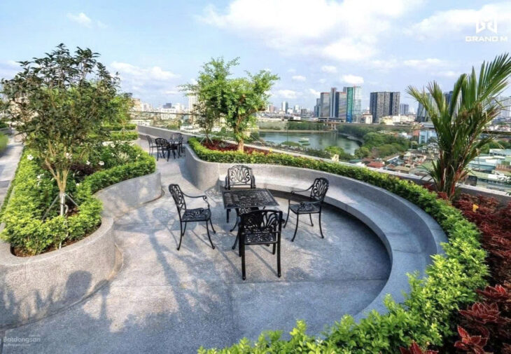 BÁN BIỆT THỰ THE GLORIA NGUYÊN HỒNG, ĐỐNG ĐA – 136M x 5T – MT 10M – GIÁ 55.5 TỶ