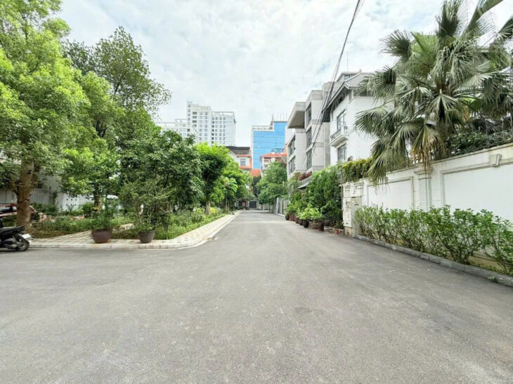 BÁN BIỆT THỰ VƯỜN ĐÀO, TÂY HỒ – 290M² – MT 16M – VIEW VƯỜN HOA – VỊ TRÍ ĐẸP – GIÁ 143 TỶ