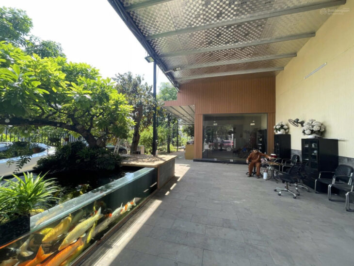 Bán nhà mặt tiền Trường Lưu, P. Long Trường, Q9, 500m², lô góc, giá chỉ 25 tỷ