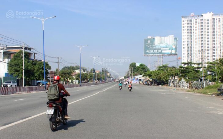 Bán đất mặt tiền Quốc Lộ 13, quy hoạch hồng toàn bộ, có thổ cư