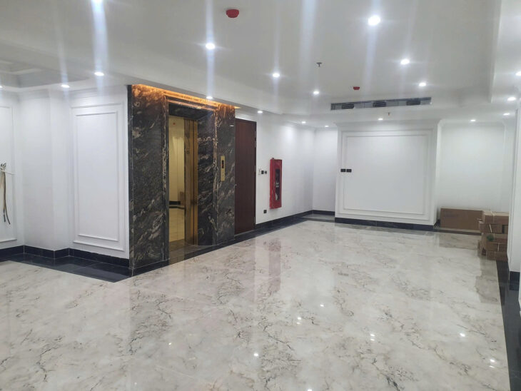 BÁN TÒA NHÀ PHỐ NGUYỄN HOÀNG – 135M² x 9T CÓ HẦM – MT 7M – VỈA HÈ Ô TÔ TRÁNH – GIÁ 85 TỶ