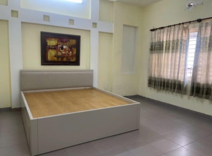 Bán nhà mặt phố Q.9, 55m², 3 tầng, 4PN, 5.9 tỷ, sổ hồng