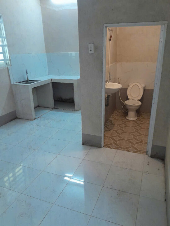 34. nhà 4,5 triệu gần Bến xe Hồng Loan