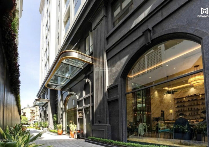 BÁN BIỆT THỰ THE GLORIA NGUYÊN HỒNG, ĐỐNG ĐA – 136M x 5T – MT 10M – GIÁ 55.5 TỶ