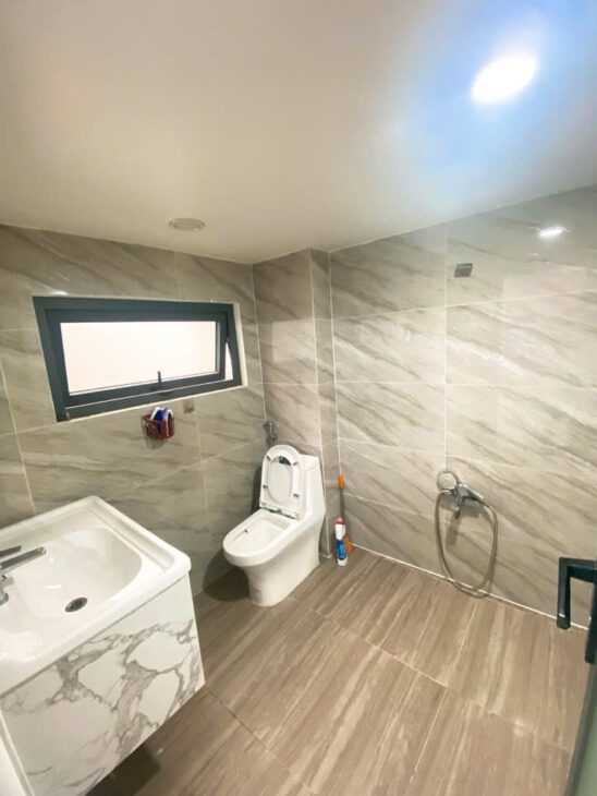 NHÀ 4X20 – 2 TẦNG – HẺM XE HƠI QUAY ĐẦU – LÂM VĂN BỀN – SỔ HỒNG RIÊNG – NHỈNH 7,5 TỶ