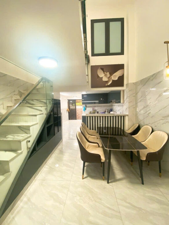 NHÀ 4X20 – 2 TẦNG – HẺM XE HƠI QUAY ĐẦU – LÂM VĂN BỀN – SỔ HỒNG RIÊNG – NHỈNH 7,5 TỶ