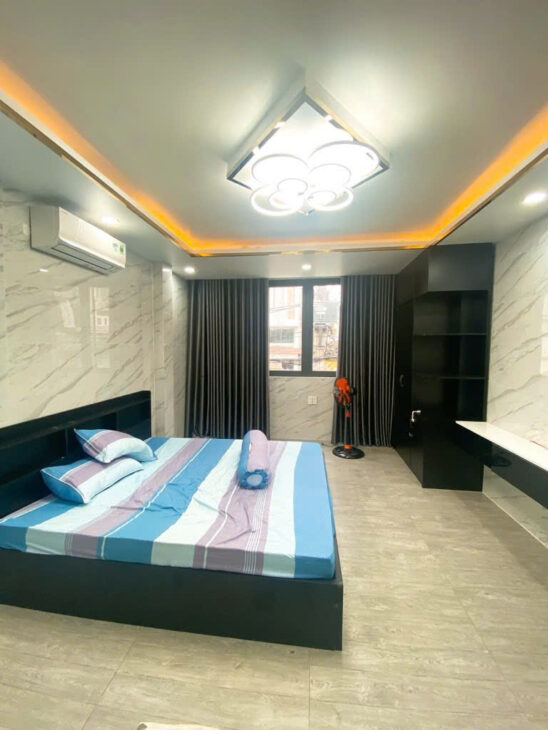 NHÀ 4X20 – 2 TẦNG – HẺM XE HƠI QUAY ĐẦU – LÂM VĂN BỀN – SỔ HỒNG RIÊNG – NHỈNH 7,5 TỶ