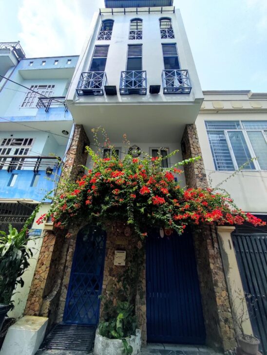 BÁN CĂN HỘ DỊCH VỤ 5 TẦNG – CÓ THANG MÁY – DÒNG TIỀN GẦN 60 TRIỆU/THÁNG – PHƯỜNG TÂN PHONG, QUẬN 7