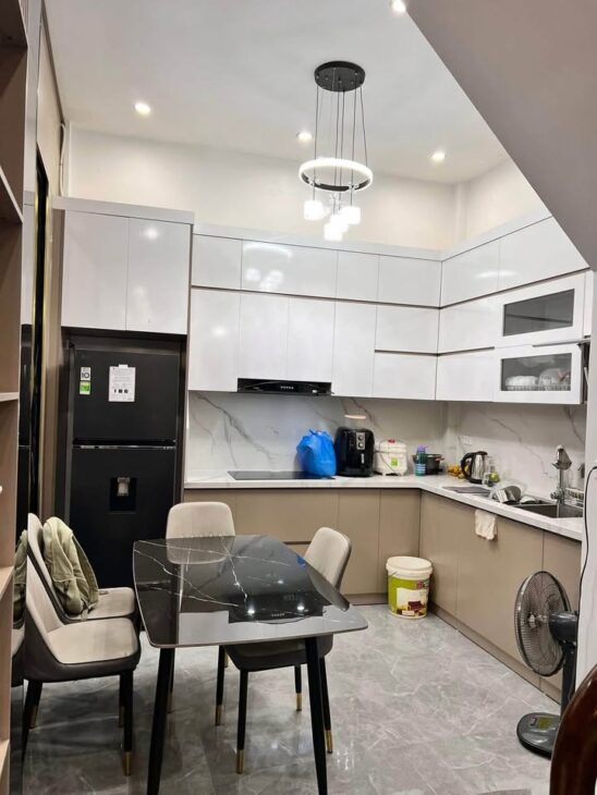 BÁN NHÀ LẠC LONG QUÂN TÂY HỒ 65M*5TẦNG DÂN XÂY, PHÂN LÔ Ô TÔ, GẦN PHỐ – GIÁ CHỈ 15 TỶ