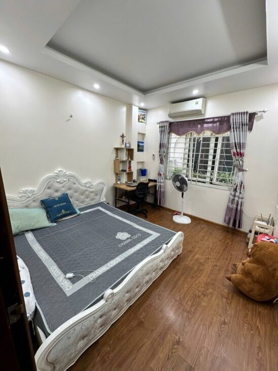 BÁN NHÀ LẠC LONG QUÂN TÂY HỒ 65M*5TẦNG DÂN XÂY, PHÂN LÔ Ô TÔ, GẦN PHỐ – GIÁ CHỈ 15 TỶ