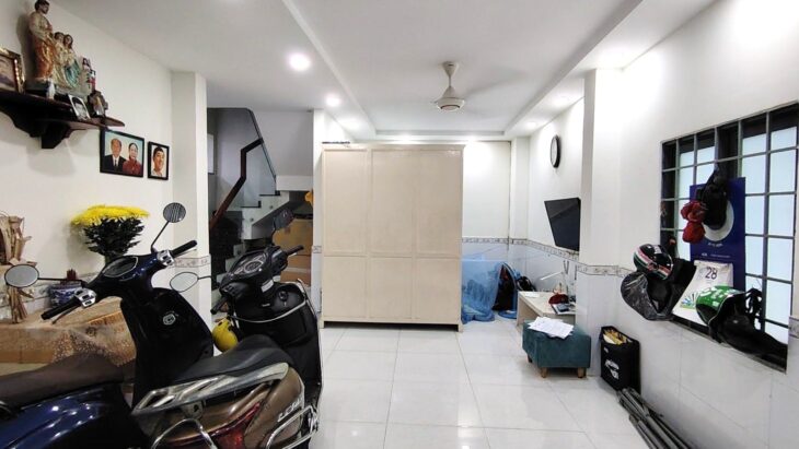 NGUYỄN THỊ THẬP, CHỈ 4,2TỶ, DT 40M2, NHÀ ĐẸP, HẺM ÔTÔ KẾ BÊN,GẦN LOTTE