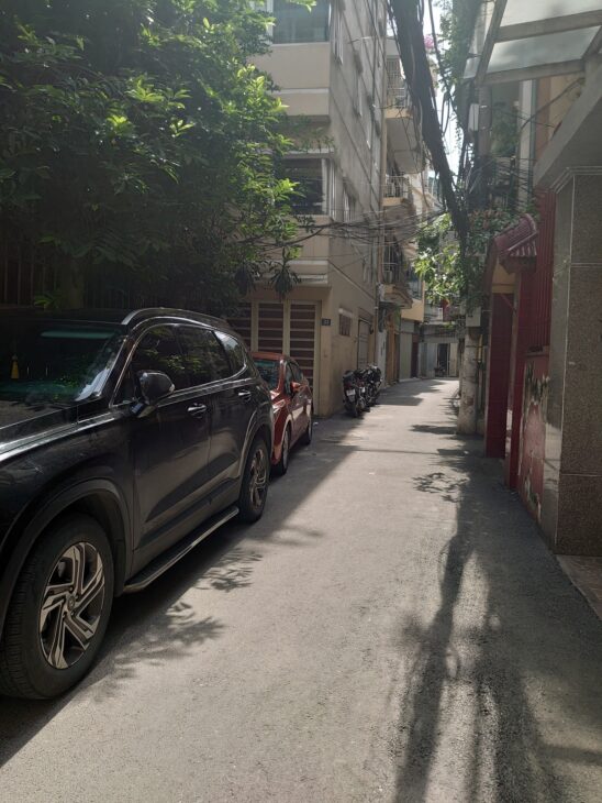 Bán nhà ngõ 40 phố Tô Vĩnh Diện- Gần phố- Thiết kế hiện đại- 2 thoáng- full nội thất sịn sò- 37m2