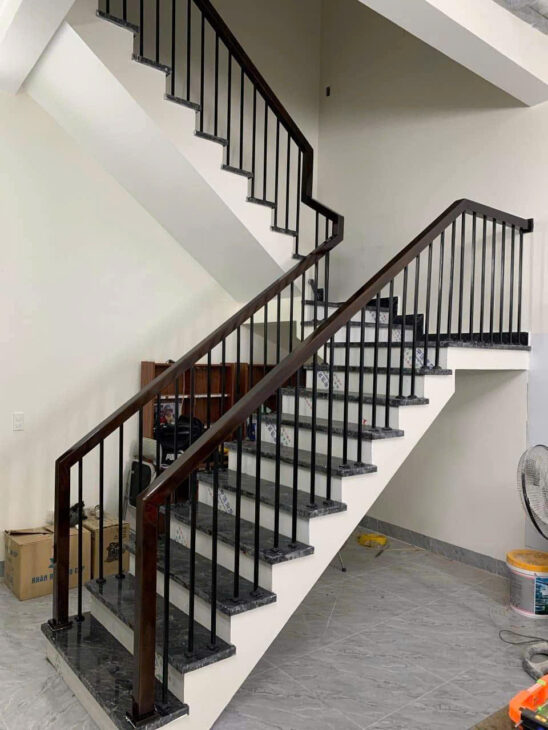 Mình chủ nhà cho thuê nhà mới, lô góc, Phố Xã Đàn, 94m2x 4T vỉa hè 31 Tr