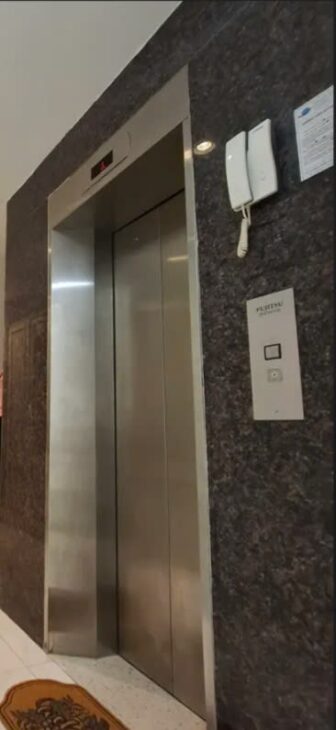 Nhà tôi cho thuê nhà mới, hai cửa đi, Bách Khoa, 99m2x 5T vỉa hè 30 Tr