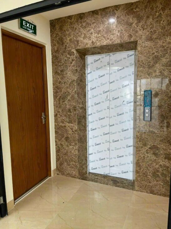 Tôi chủ nhà cho thuê nhà lô góc, mới,vỉa hè, 116m2- 5T, Phố Duy Tân_46 Tr