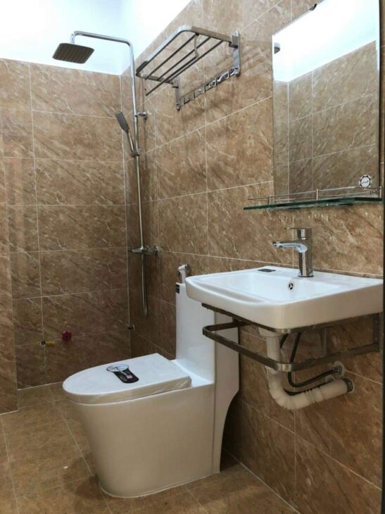 Tôi chủ nhà cho thuê nhà mới, căn góc, 94m2_ 5T; vỉa hè, Phố Đào Tấn-31 Tr