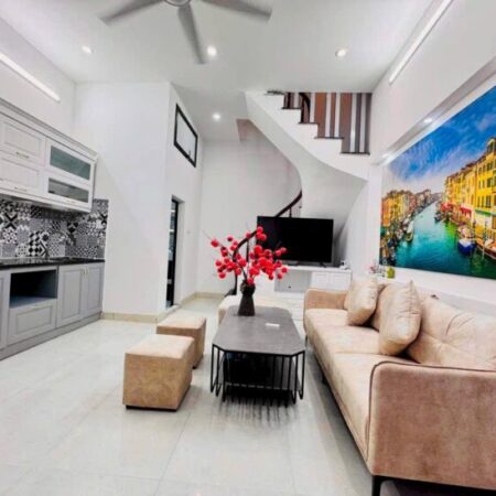 PHỐ XỐM – 104M NHỈNH 17 TỶ – ÔTÔ TRÁNH – GẦN CHỢ XỐM – ĐH ĐẠI NAM ..KHU DÂN TRÍ CAO