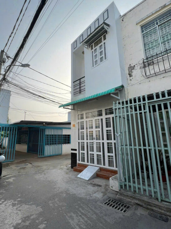Nhà 5 triệu 2 phòng ngủ Tầm Vu thông thoáng