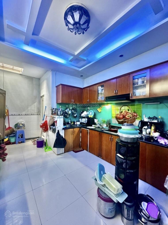 Bán Nhà 1 căn ra MT Nguyên Hồng- Bình Thạnh 2 Tầng – 64m2 – ngang 4m – chỉ 6.x tỷ