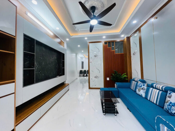 CHÍNH CHỦ BÁN NHÀ 6 TẦNG CỔ NHUẾ – LÔ GÓC, 58M2, CÓ THANG MÁY, FULL NT, Ô TÔ ĐỖ CỬA, SDCC