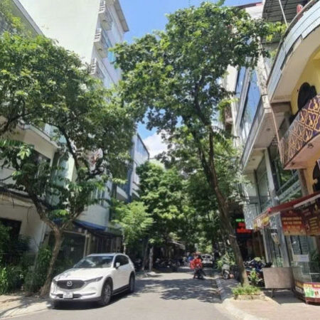 BÁN GẤP NHÀ PHÂN LÔ NGUYÊN HỒNG, ĐỐNG ĐA – 70M² – MT 5.6M – VỈA HÈ Ô TÔ TRÁNH- GIÁ 27.5 TỶ