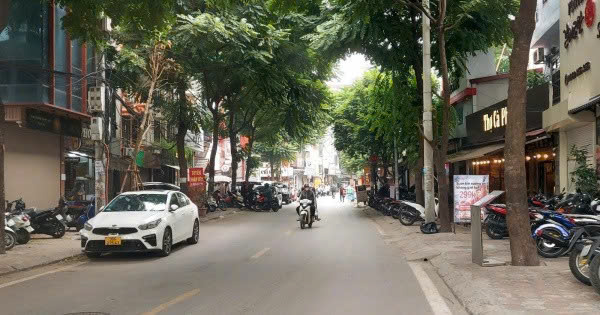 BÁN NHÀ MẶT PHỐ PHAN KẾ BÍNH, BA ĐÌNH – 60M² x 9T CÓ HẦM – MT 5.5M – VỈA HÈ- GIÁ HƠN 40 TỶ