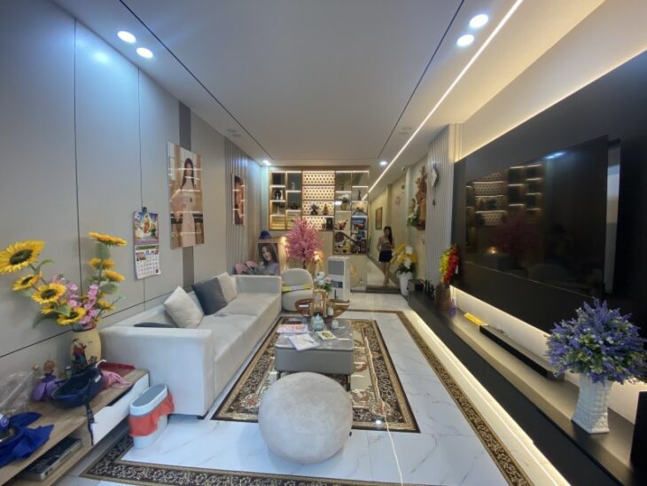 Bán nhà 3 tầng, 4PN, 5WC, 68m², 8.15 tỷ, Q.9, sổ hồng