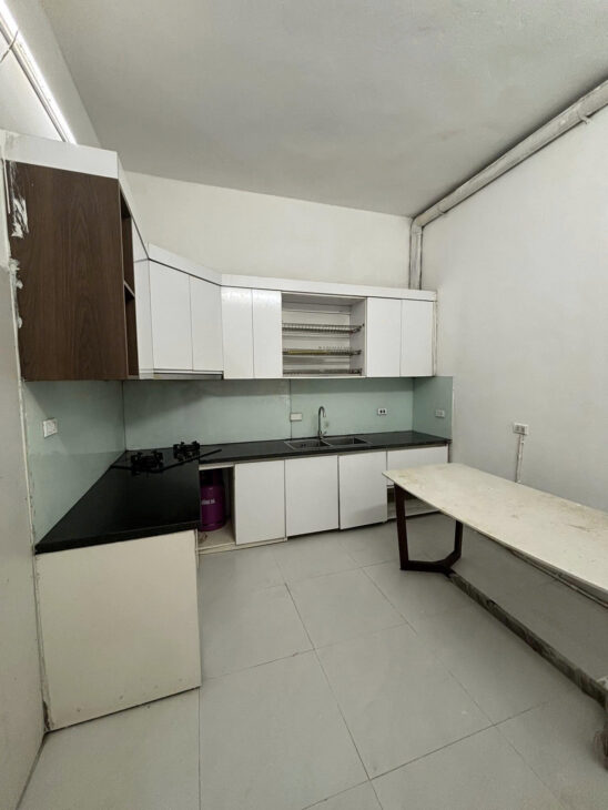 CHO THUÊ NGÕ PHÂN LÔ PHỐ LÊ TRỌNG TẤN – THANH XUÂN – 120M2, 3 TẦNG, Ô TÔ VÀO NHÀ – 25TR/THÁNG