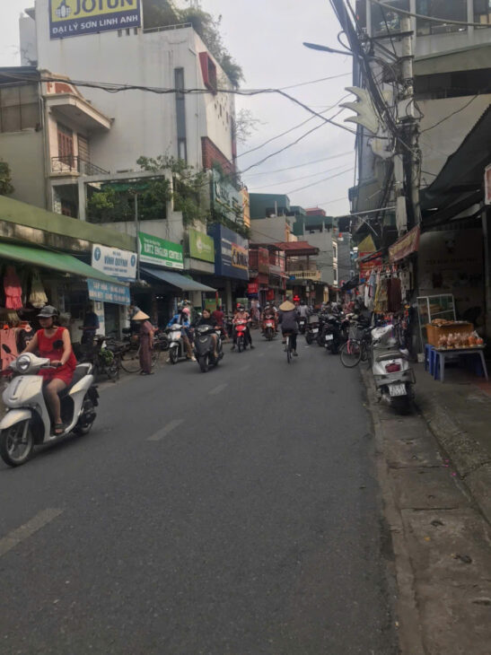 LỪNG LỮNG – KIÊU SA – LEXUS VÀO NHÀ – GARA – THANG MÁY. TT SẦM UẤT 100m2/ 6 TẦNG CHỈ HƠN 11 TỶ.