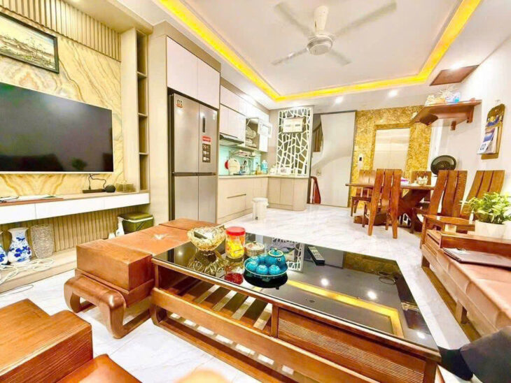 TT THANH TRÌ Ô TÔ ĐỖ CỬA, NGÕ NÔNG 40m 5 TẦNG, DÂN XÂY CHẮC CHẮN, THIẾT KẾ SANG, SỊN GIÁ HƠN 5 TỶ.