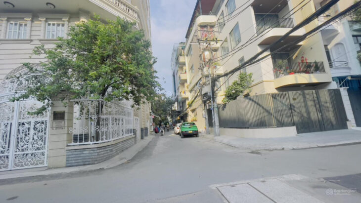 Đường Lê Văn Sỹ, Phường 1, Quận Tân Bình, TP.HCM (300m² (12 x 25m – vuông vức) 39 tỷ (~130 triệu/m²)