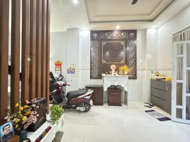 Bán nhà 77m², 2 tầng, 3PN, Q.9, 4.7 tỷ, sổ hồng