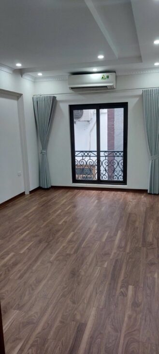 Bán nhàd đẹp Ngọc Lâm full đồ -35m – 5 tầng -ô tô- kinh doanh nhỉnh 8 tỷ