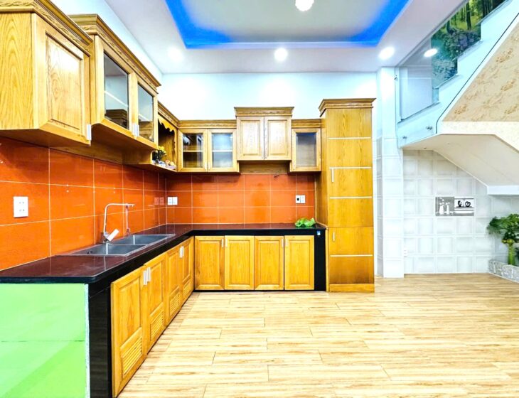 Chỉ nhỉnh 7 Tỷ TL! Nhà Gò Vấp 64M² – 4 Tầng – XE HƠI ĐỖ CỬA – Gần Emart!