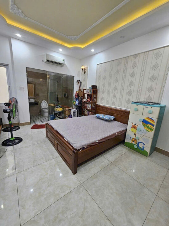 Cực Hiếm! Nhà 4 Tâng/4pn, HẺM XE HƠI 75M²– Gần CV Làng Hoa, Lê Văn Thọ Gò Vấp – 7.69 Tỷ TL!