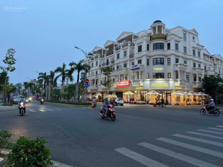 Bán nhà MT Phan Văn Trị CityLand Park Hills, 5x20m, có thang máy, HĐ thuê 65tr/th, giá 29 tỷ
