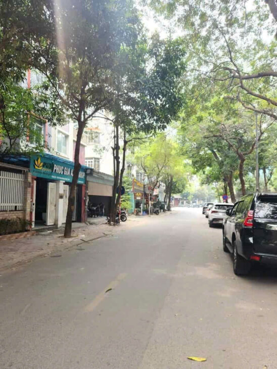 BÁN BIỆT THỰ MẶT PHỐ KĐT DỊCH VỌNG, CẦU GIẤY- 208M² x 7T THANG MÁY- MT 15M – GIÁ 156 TỶ